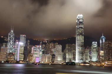 Geceleyin Hong Kong