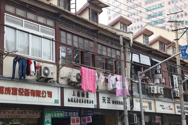 Auf den Straßen von Shanghai, China — Stockfoto