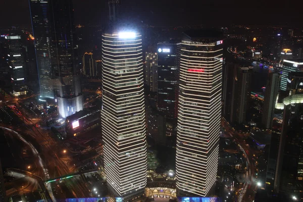 Nadelige gevolgen voor de nacht in shanghai — Stockfoto