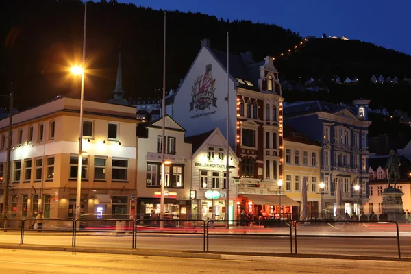 Noche Bergen, Noruega — Foto de Stock