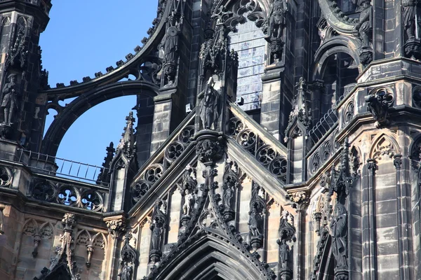 Monumento a Scott en el soleado Edimburgo — Foto de Stock