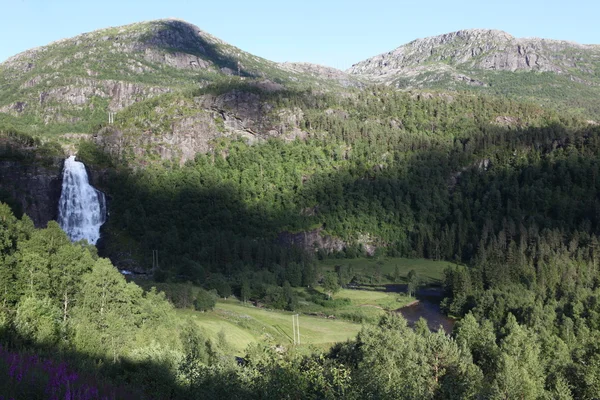 Steinsdalsfossen - Waterfall in Hardanger, Norway — Stock Photo, Image