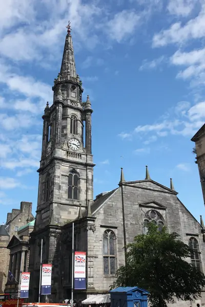 Flygfoto över den gamla staden edinburgh — Stockfoto