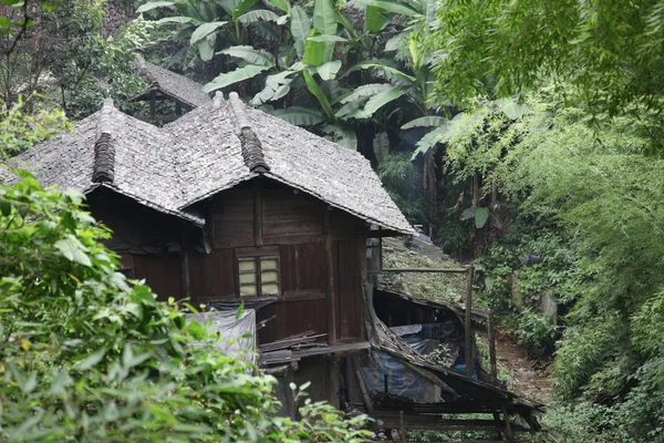 Tradição de madeira Miao tipo Longji mt casa — Fotografia de Stock