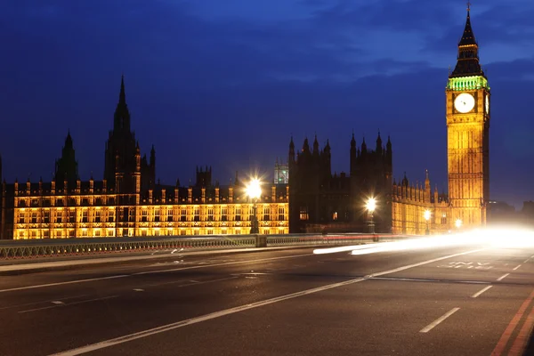 Big ben och Westminsterpalatset på kvällen — Stockfoto