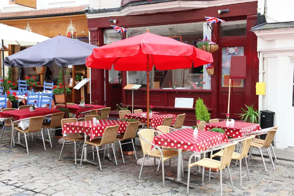 Lege klassieke Europese street café — Stockfoto