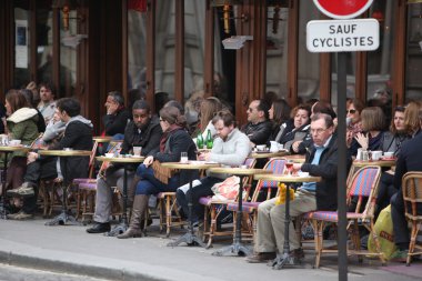 Paris kafede sokak