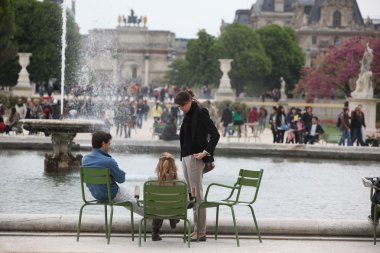 Zafer Takı tuileries Garden yakındaki turist