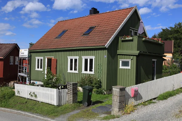 Rumah Kayu Stavanger, arsitektur khas atau gaya norweigan — Stok Foto