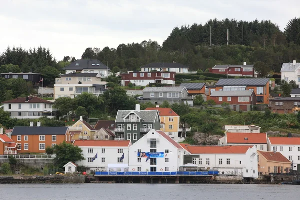 Kristiansund, malé město v Norsku — Stock fotografie