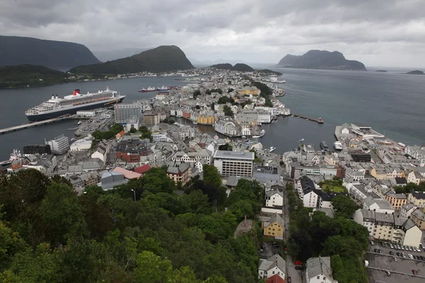 Vista de cima da cidade norueguesa — Fotografia de Stock