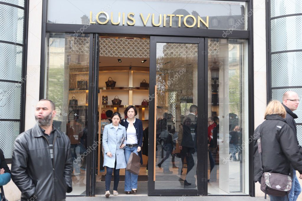 Big shopping mall in Paris Stock Editorial Photo © konstantin32 25332501