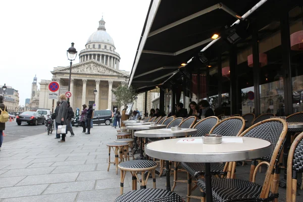 Street view of a Cafe terrace with empty tables and chairs,paris France — Stock Photo, Image