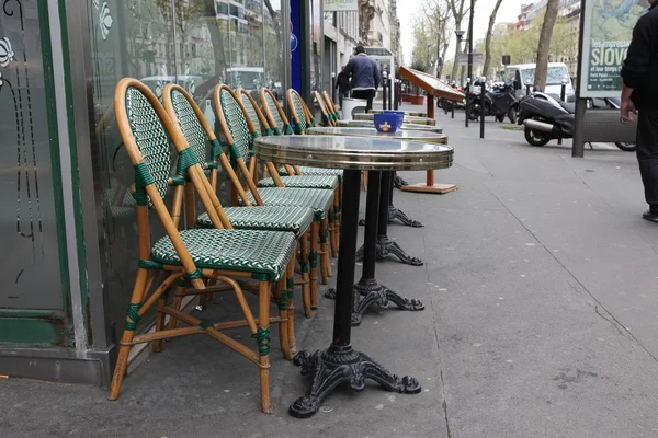 Street view of a Cafe terrace with empty tables and chairs,paris France — Stock Photo, Image