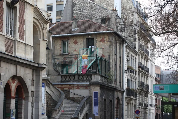 Tiché boční ulici v Paříži, Francie — Stock fotografie