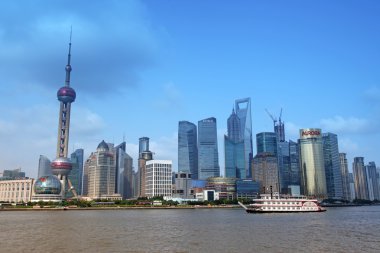Shanghai - 15 Haziran: Shanghai Pudong manzarası görünümünden Bund -