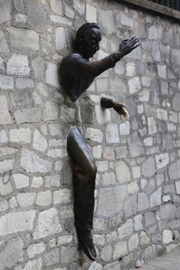 Le Passe-Muraille