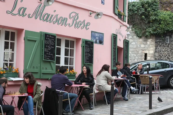 Parisinos y turistas en París, Francia — Foto de Stock