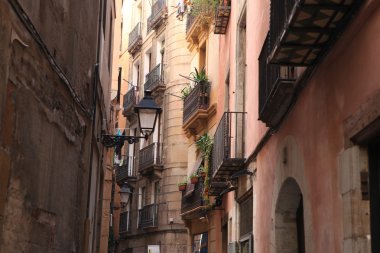 barcelona sokaklarına