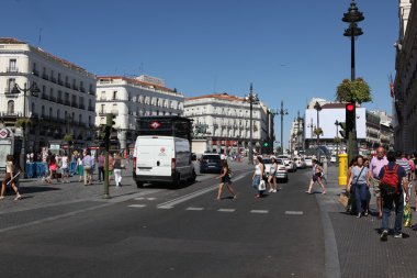 madrid, İspanya başkenti sokaklarında