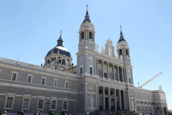 Kathedraal van la almudena, madrid — Stockfoto