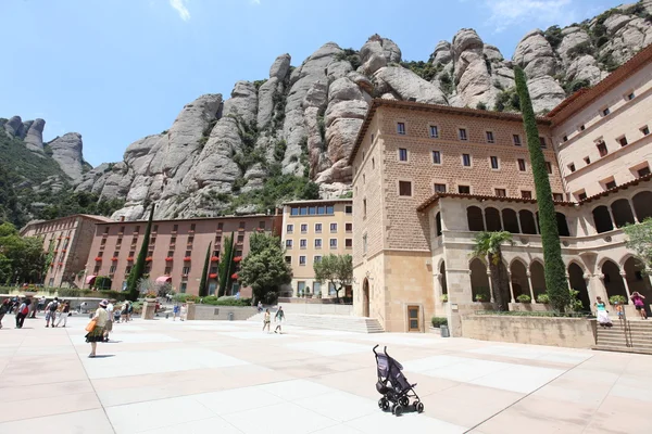 Das Kloster Santa Maria de Montserrat. Katalonien, Spanien. — Stockfoto