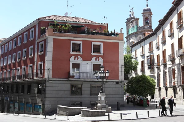 スペインの首都マドリッドの通り — ストック写真