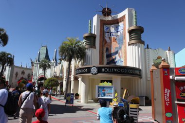 Holywood çizgi roman köşk. Warner brothers park İspanya