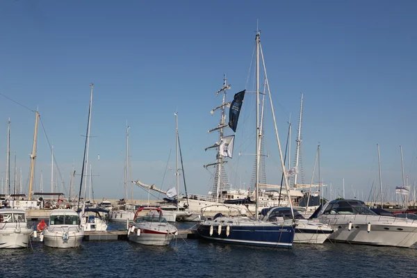 Barco de pesca Porto de Valência - Espanha — Fotografia de Stock