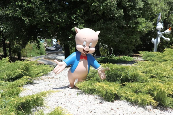 Au village des dessins animés. Parc des frères Warner en Espagne — Photo