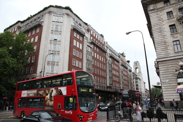 Stadsbuss i london — Stockfoto