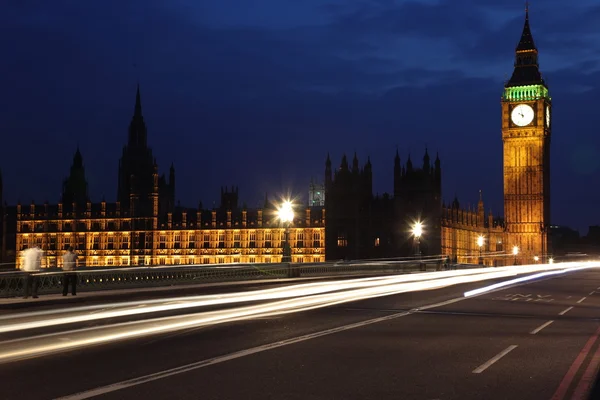 Big Ben y las Casas del Parlamento en la noche, Londres, Reino Unido — Foto de Stock