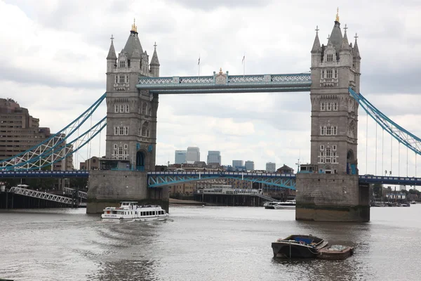 Tower bridge, Londen, Verenigd Koninkrijk — Stockfoto