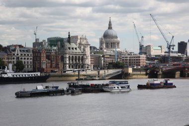 Londra, blackfriars köprüden ve st paul's Katedrali, İngiltere'de bir kubbe yeniden inşası