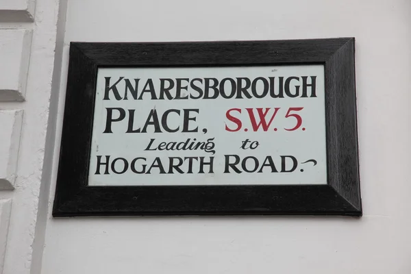 Knaresborough Place sign, Westminster, Londres, Reino Unido — Foto de Stock