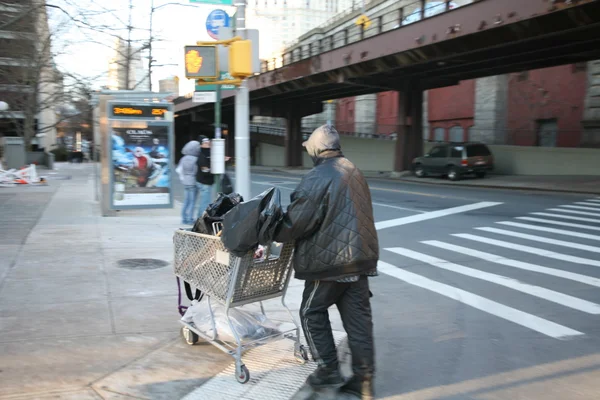 Az utcán a New York-i hajléktalan — Stock Fotó