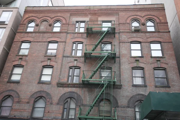 Apartment building in New York city — Stock Photo, Image