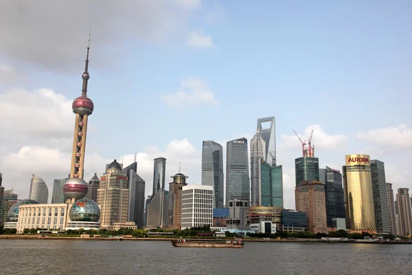 Shanghai Pudong vista del horizonte desde el Bund — Foto de Stock