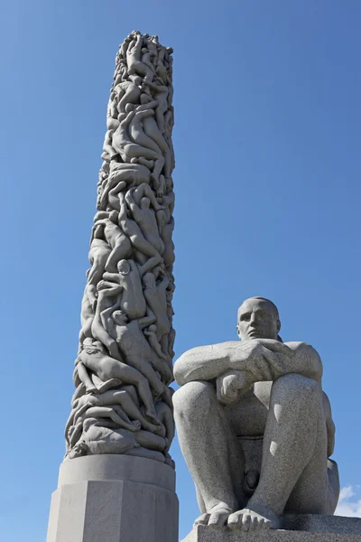 OSLO, NORUEGA: Estatuas en el parque Vigeland en Oslo, Noruega —  Fotos de Stock