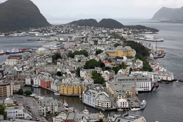 Alesund - é conhecida como a cidade Art Deco da Noruega — Fotografia de Stock