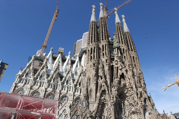 BARCELONA SPAIN - ИЮНЬ 9: La Sagrada Familia — стоковое фото