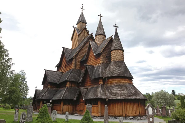 Heddal stavkirke em Noruega — Fotografia de Stock