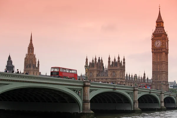 Solnedgang på Big Ben, klassisk udsigt London gotisk arkitektur, Storbritannien - Stock-foto