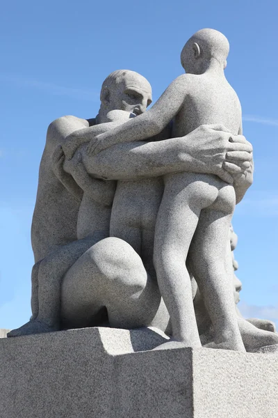 Estatuas en el parque Vigeland en Oslo, Noruega — Foto de Stock