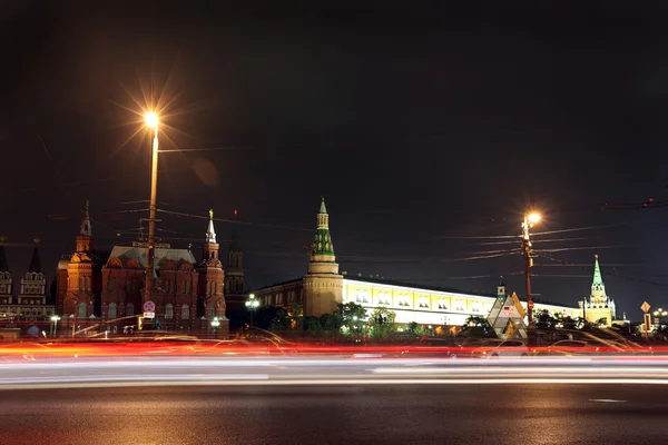 Moscow History museum, Kremlin wall and Arsenal, Angle Arsenal and Troitskaya towers — Stock Photo, Image
