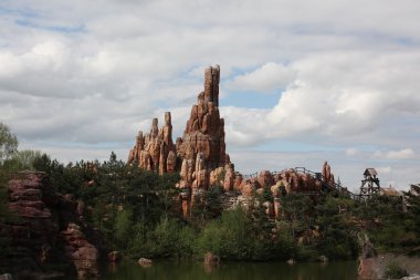Yerel ve turizm ünlü disneyland Park