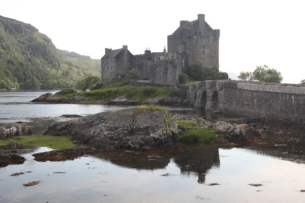 Замок Eilean Donan — стокове фото