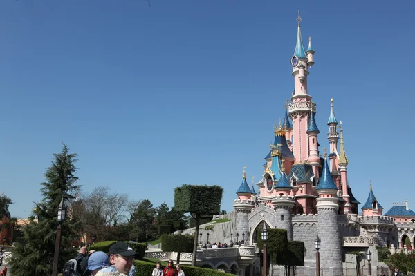 Local y Turístico en el famoso Parque Disneyland —  Fotos de Stock