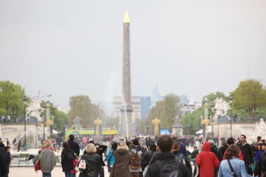 Paris, Fransa - 24 Nisan: Luksor Dikilitaşı ve zafer takı