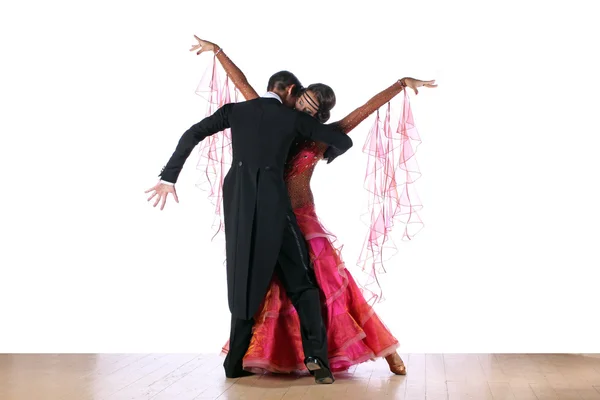 Bailarinas latinas en salón aisladas sobre fondo blanco — Foto de Stock